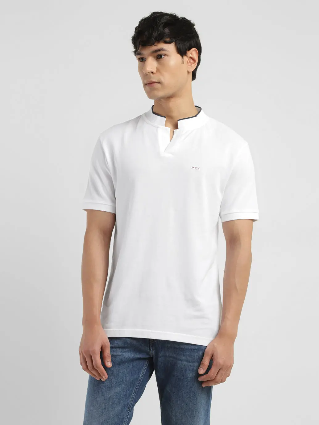 Men's Solid Slim Fit Henley Neck T-Shirt 1