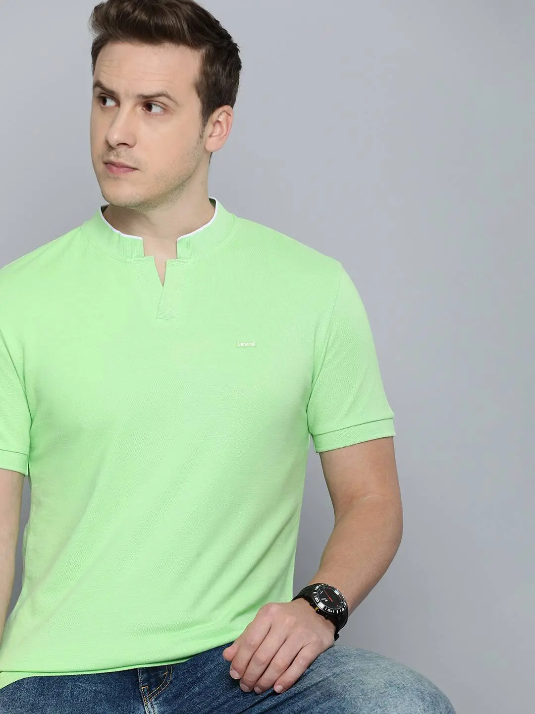 Men's Solid Slim Fit Henley Neck T-Shirt 1