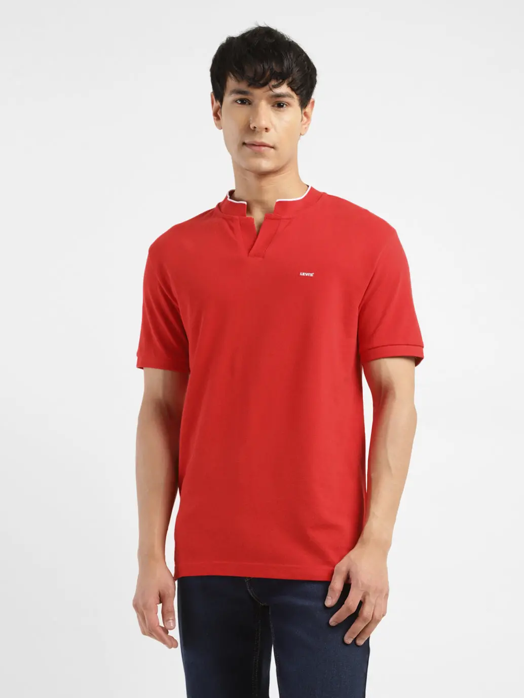 Men's Solid Slim Fit Henley Neck T-Shirt 1