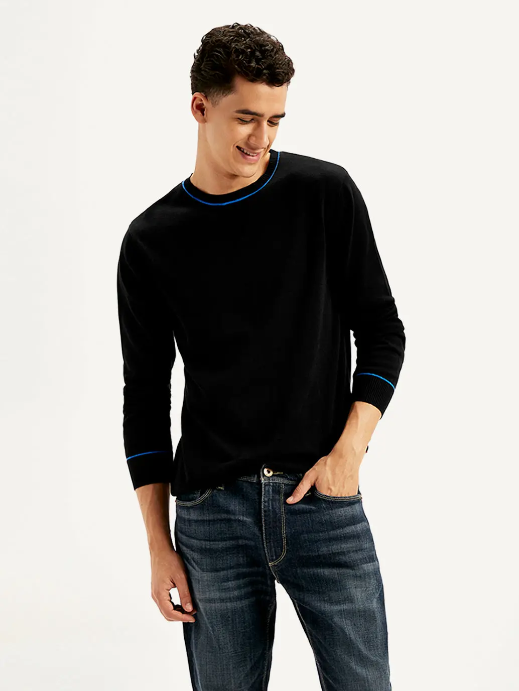 Men's Solid Black Crew Neck Sweater 1