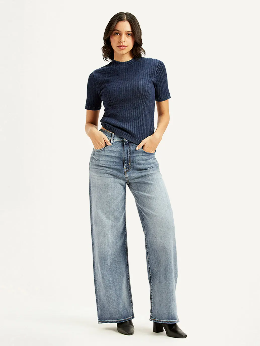 Women's Solid Greyish Blue Crew Neck Top 1