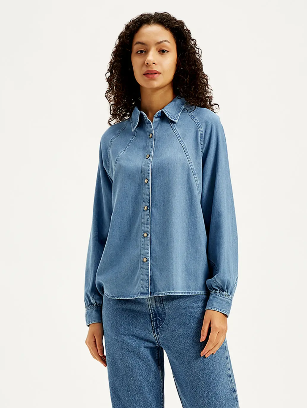 Women's Solid Relaxed Fit Denim Shirt 3