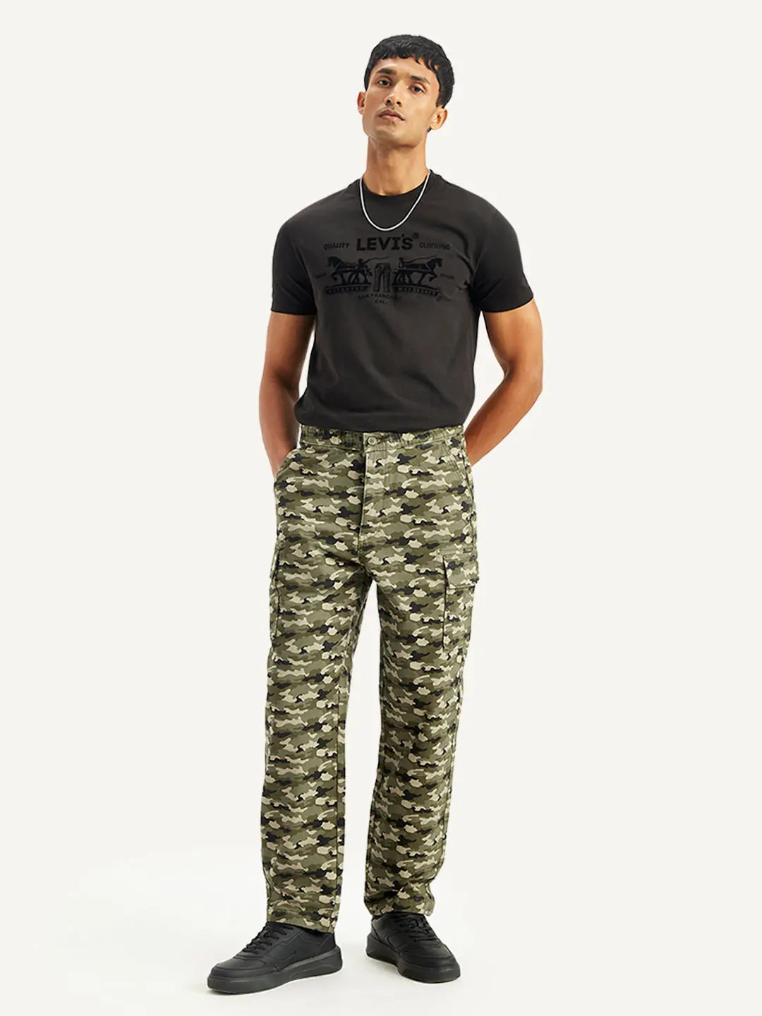 Men's Olive Regular Fit Cargo Trousers 5