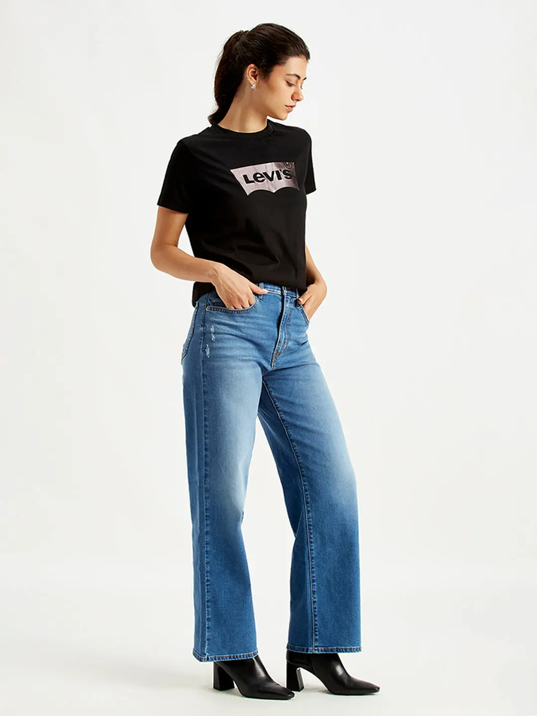 Women's Blue Wide Leg Fit High Rise Jeans 3