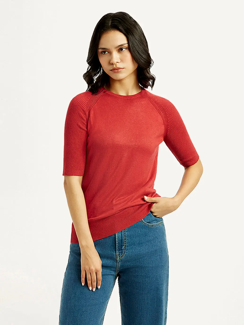 Women's Solid Red Crew Neck Top 1