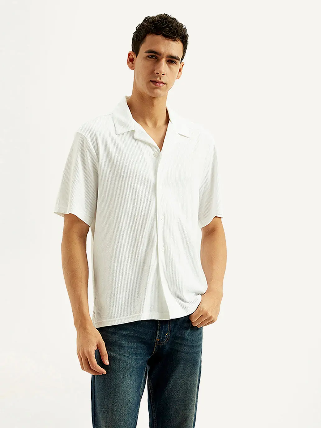 Men's Textured Slim Fit Resort Collar Knit Shirt 1
