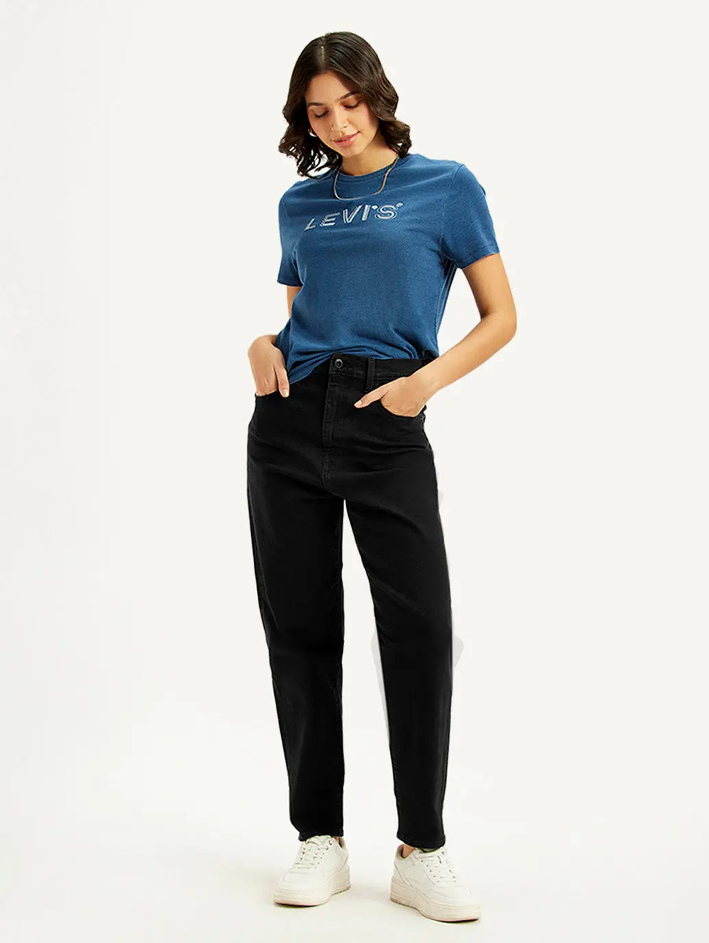 Women's Black Loose Tapered Fit High Rise Jeans 1
