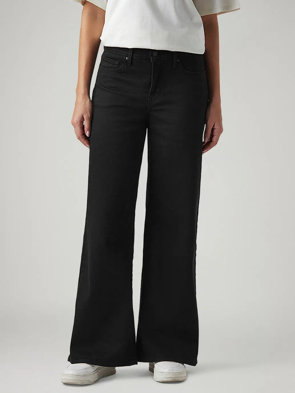 Women's 318 Black Wide Leg Fit Mid Rise Jeans 3