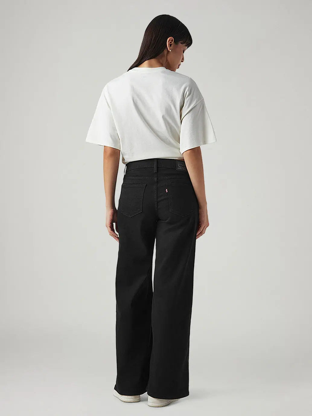 Women's 318 Black Wide Leg Fit Mid Rise Jeans 4