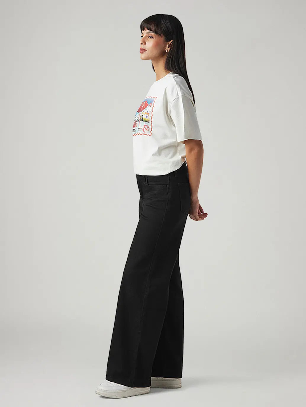 Women's 318 Black Wide Leg Fit Mid Rise Jeans 6