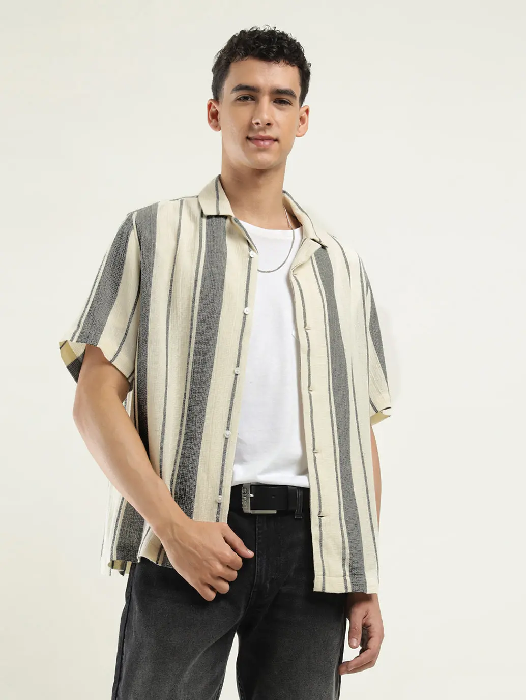Men's Striped Spread Collar Shirt 1