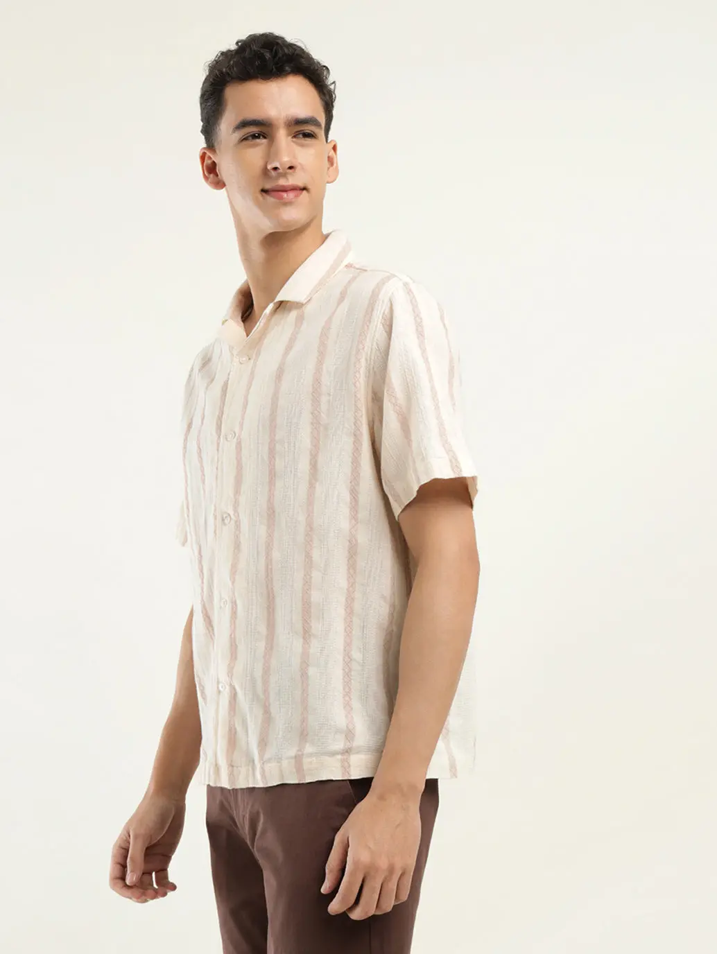Men's Striped Spread Collar Shirt 1