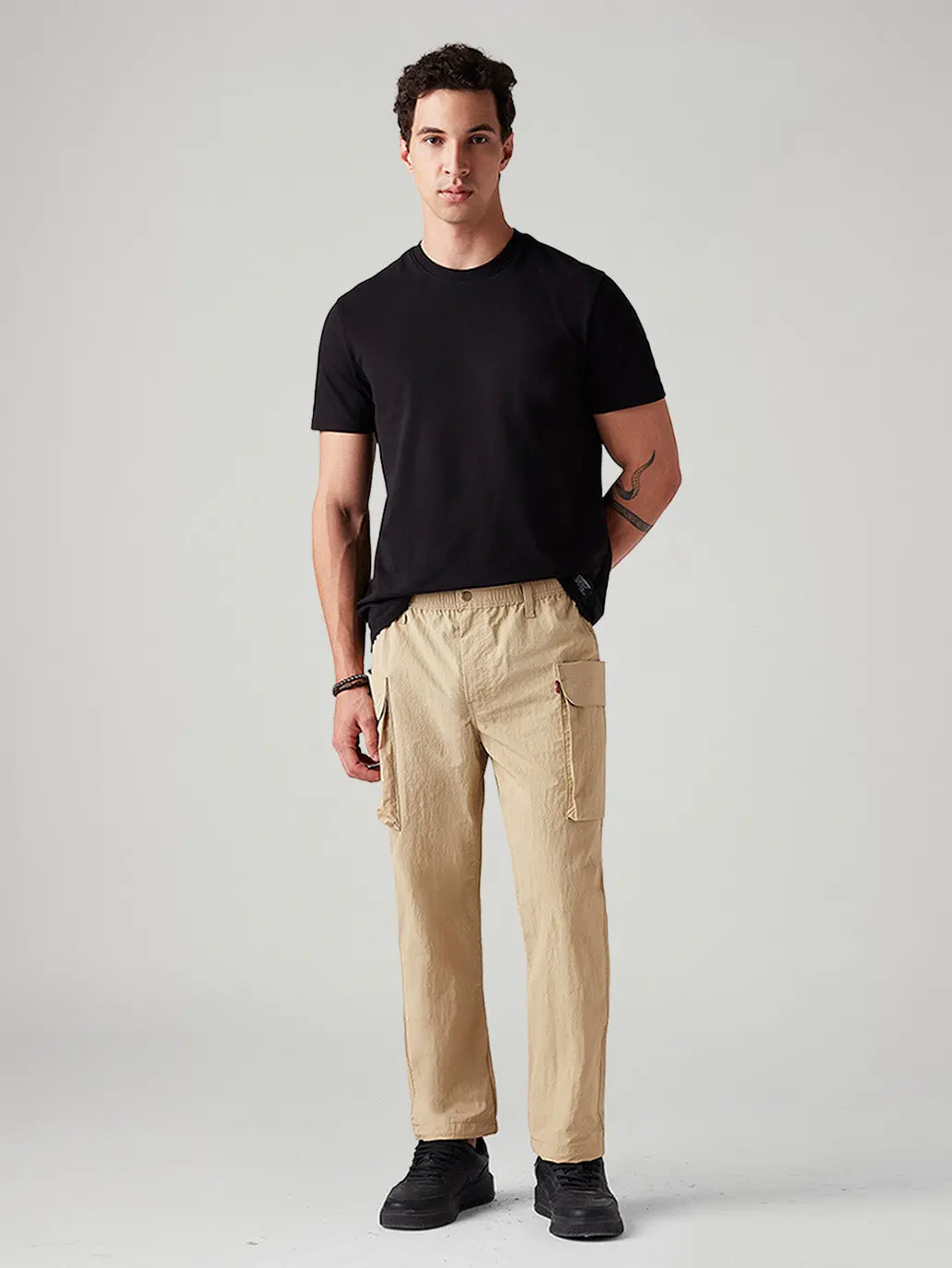 Men's Beige Authentic Relaxed Straight Fit Mid Rise Cargos 1