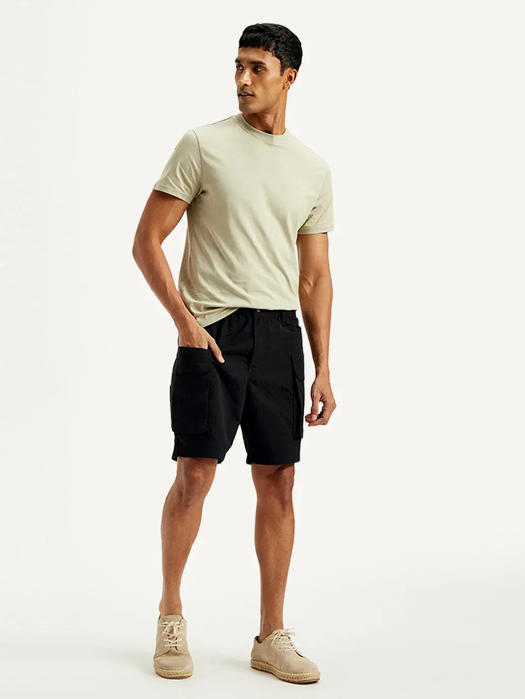Men's Solid Regular Fit Shorts 1