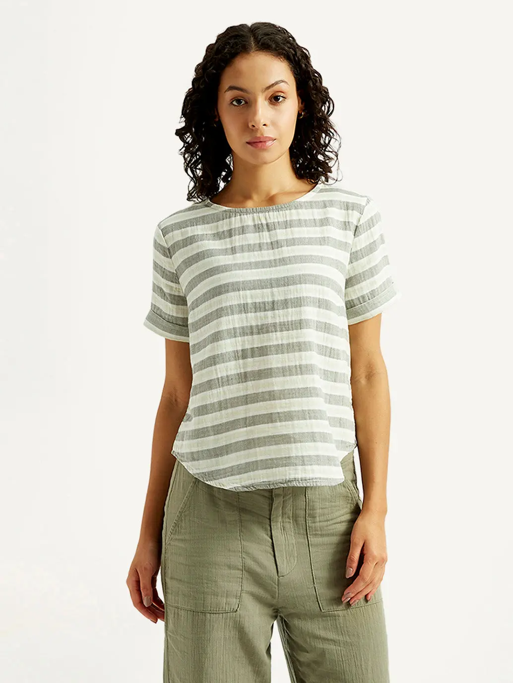 Women's Striped Green Round Neck Top 1