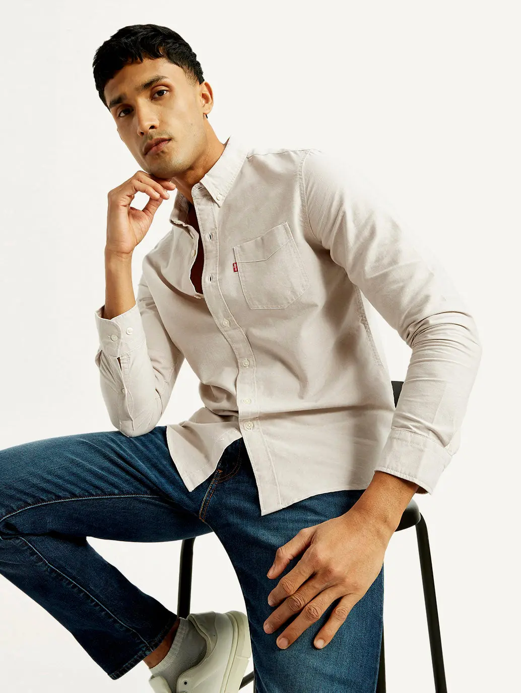 Men's Solid Slim Fit Oxford Shirt 1