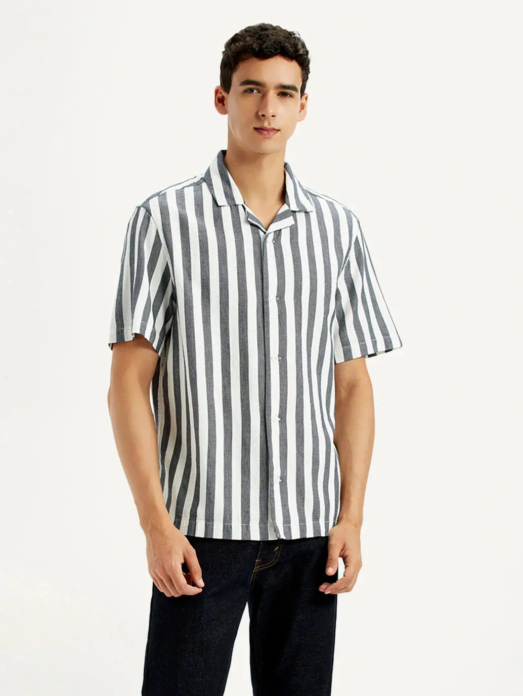 Men's Striped White Slim Fit Camp Shirt 2