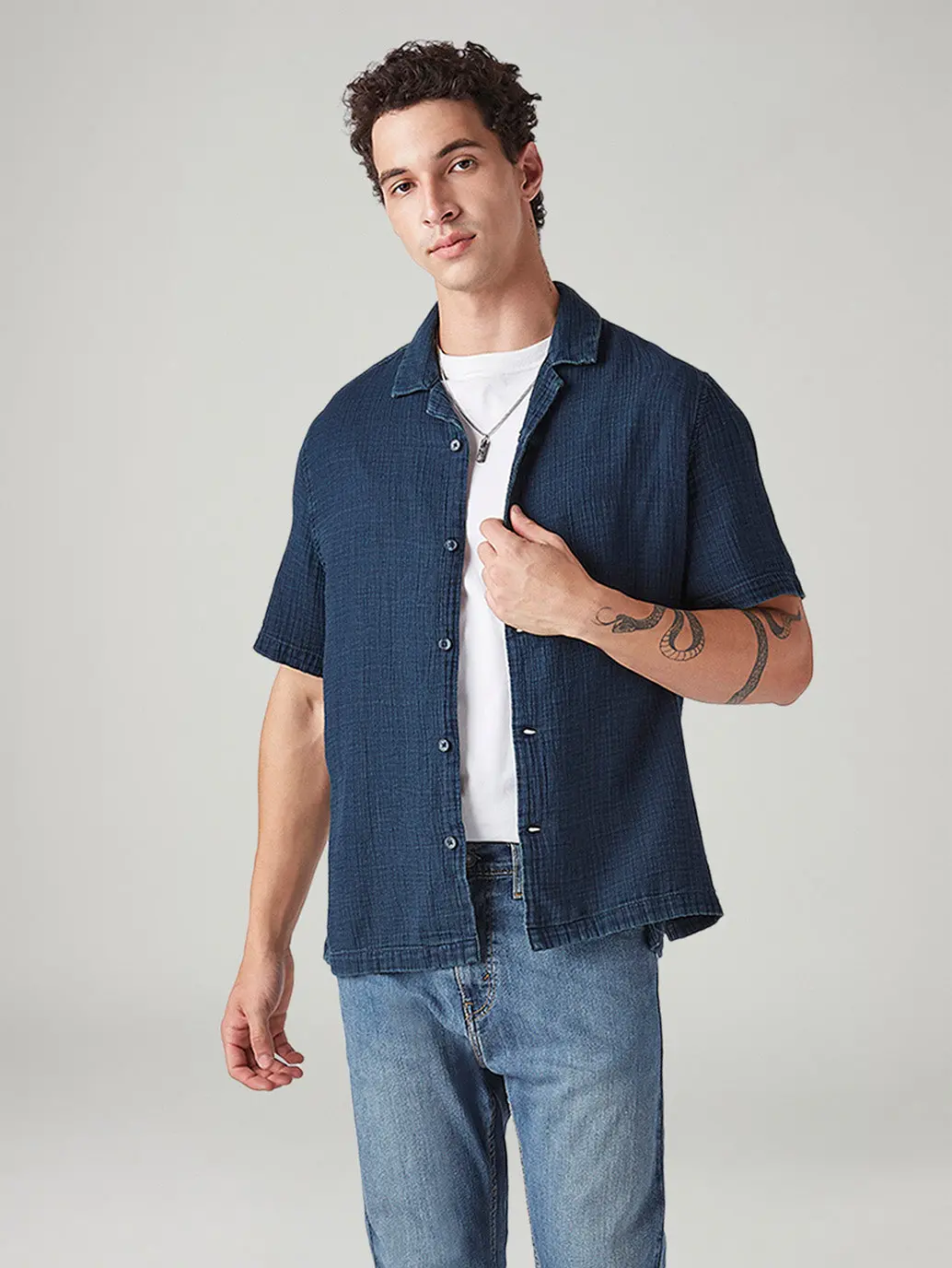 Men's Solid Relaxed Fit Textured Shirt 1