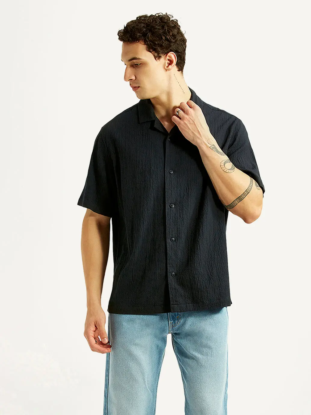 Men's Textured Black Relaxed Fit Camp Shirt 1