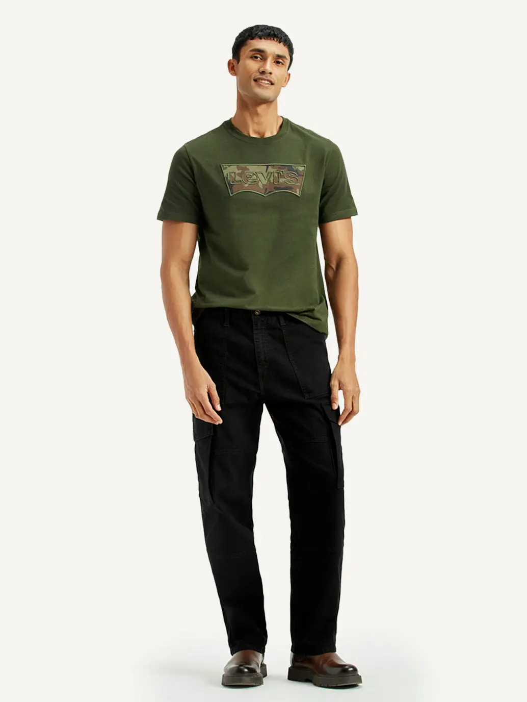 Men's 568 Black Loose Fit Mid Rise Cargo Jeans 1