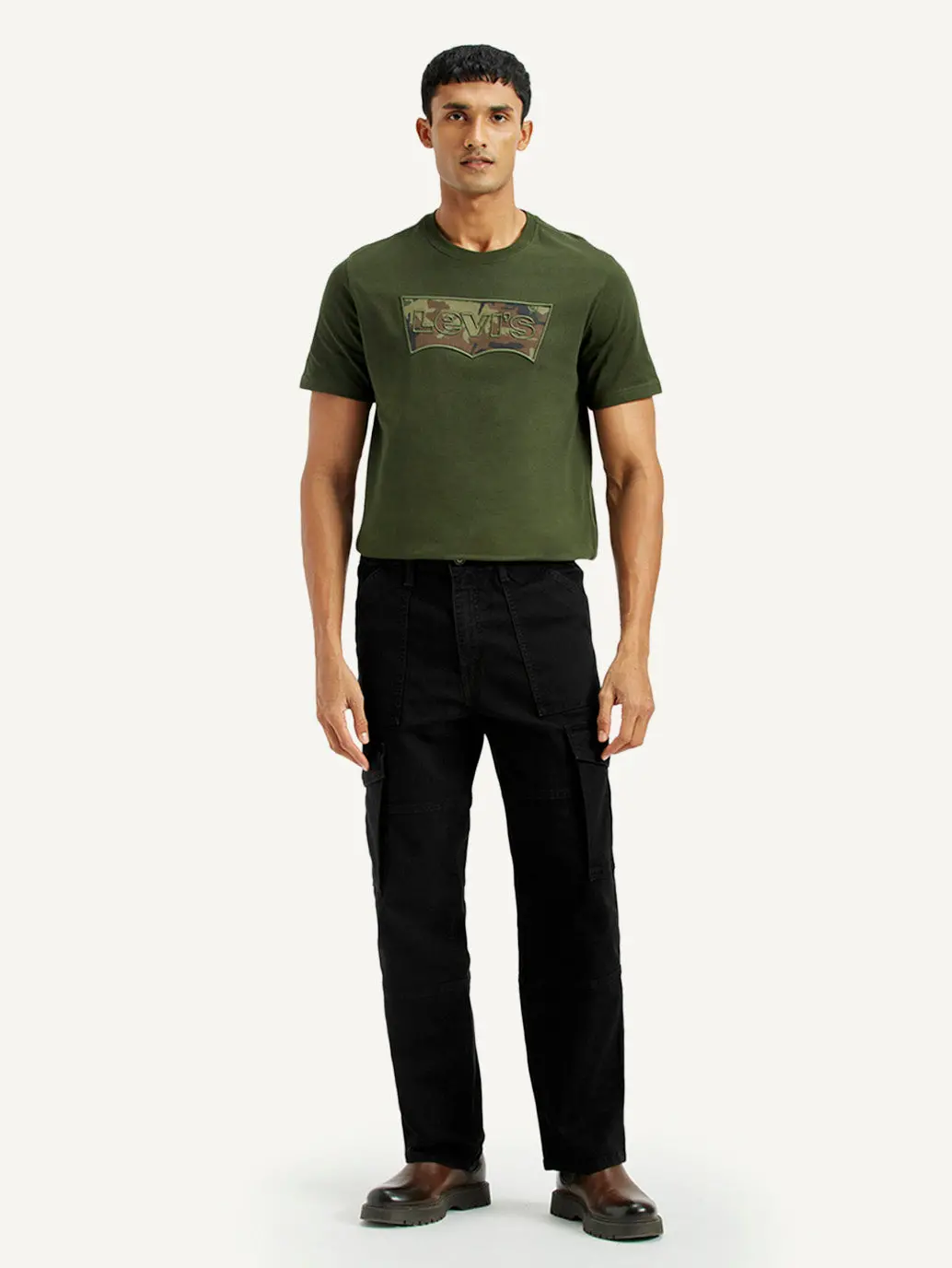 Men's 568 Black Loose Fit Mid Rise Cargo Jeans 6