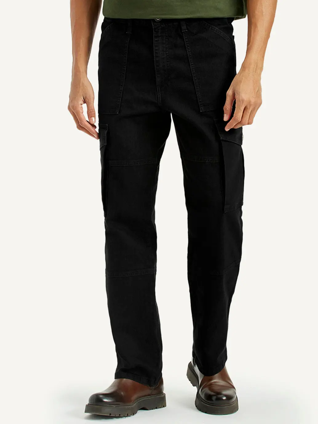 Men's 568 Black Loose Fit Mid Rise Cargo Jeans 2