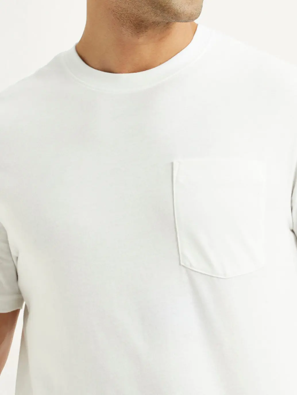 Men's Solid White Slim Fit T-Shirt 4