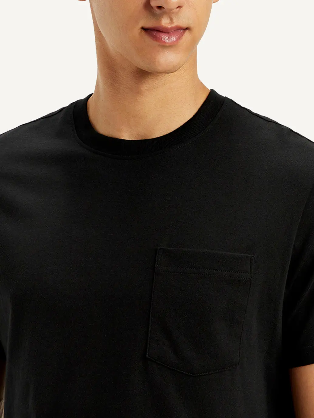 Men's Solid Round Neck T-Shirt 4