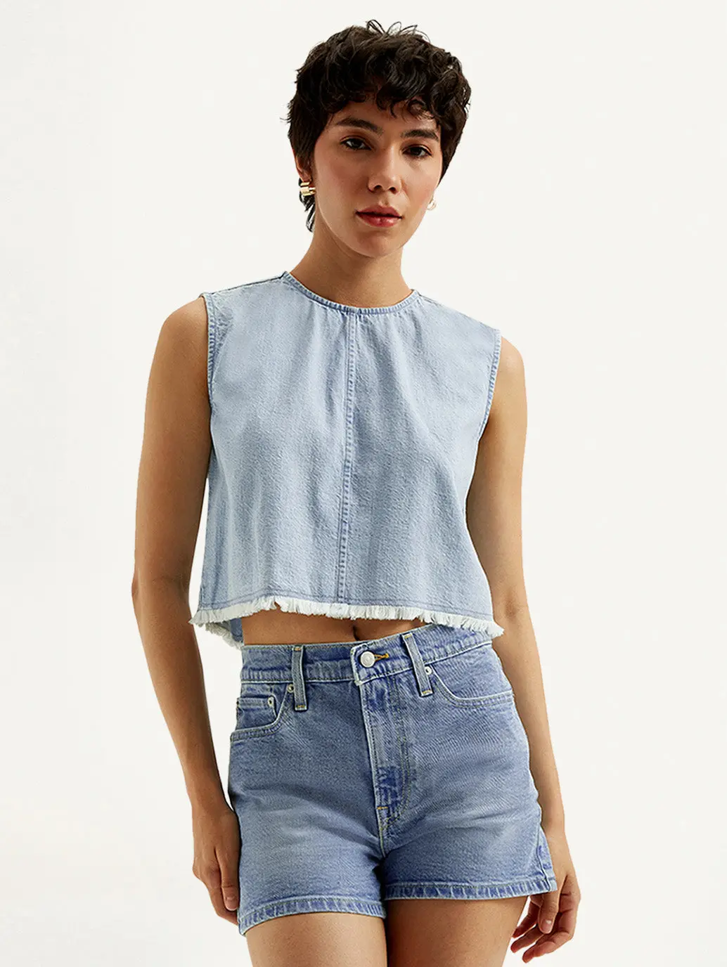 Women's Solid Light Blue Round Neck Denim Crop Top 1
