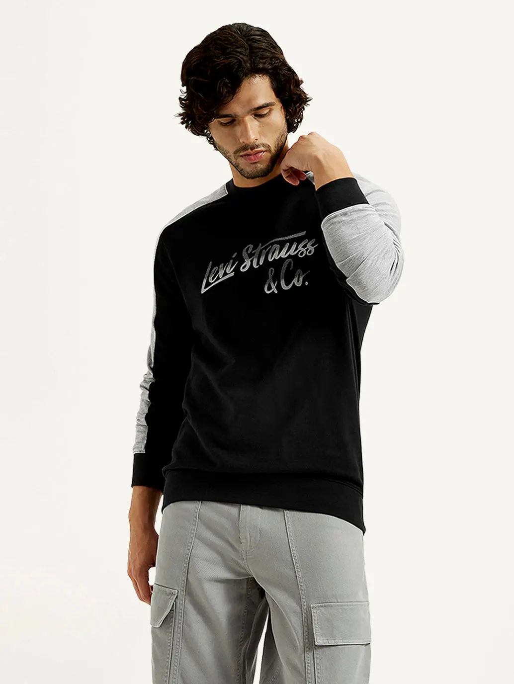 Men's Printed Round Neck Sweatshirt 1