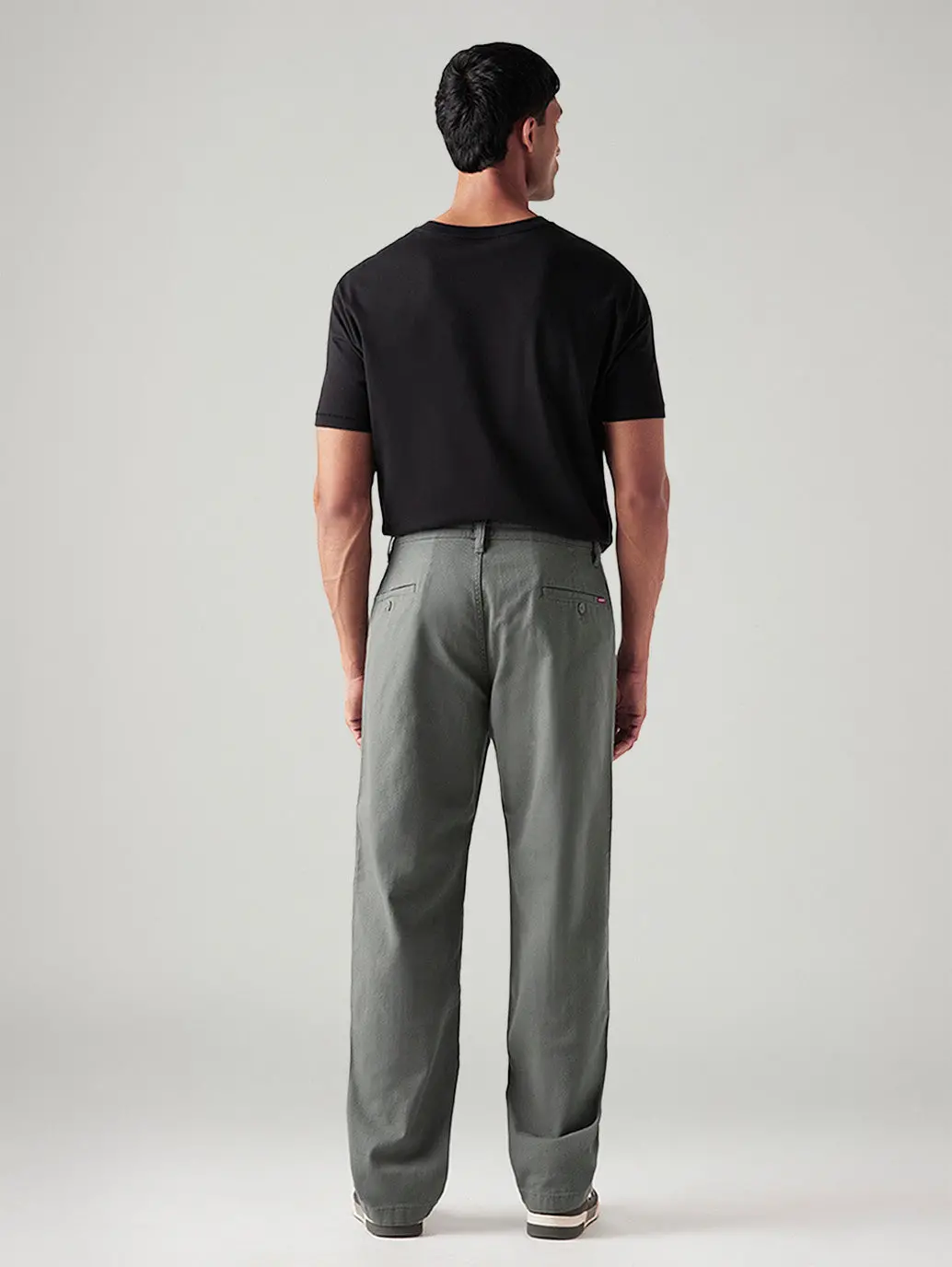 Men's Grey Loose Fit Mid Rise Chinos 4