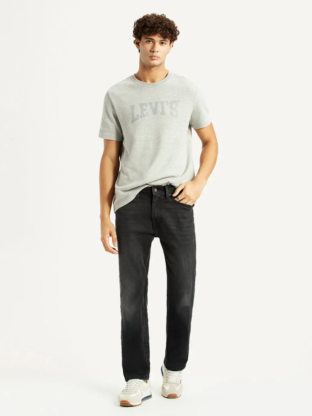 Men's 505 Black Straight Fit Mid Rise Jeans 1