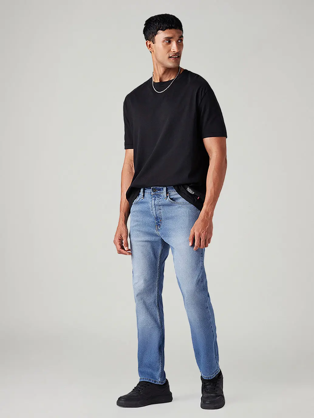 Men's 505 Light Indigo Straight Fit Mid Rise Jeans 1