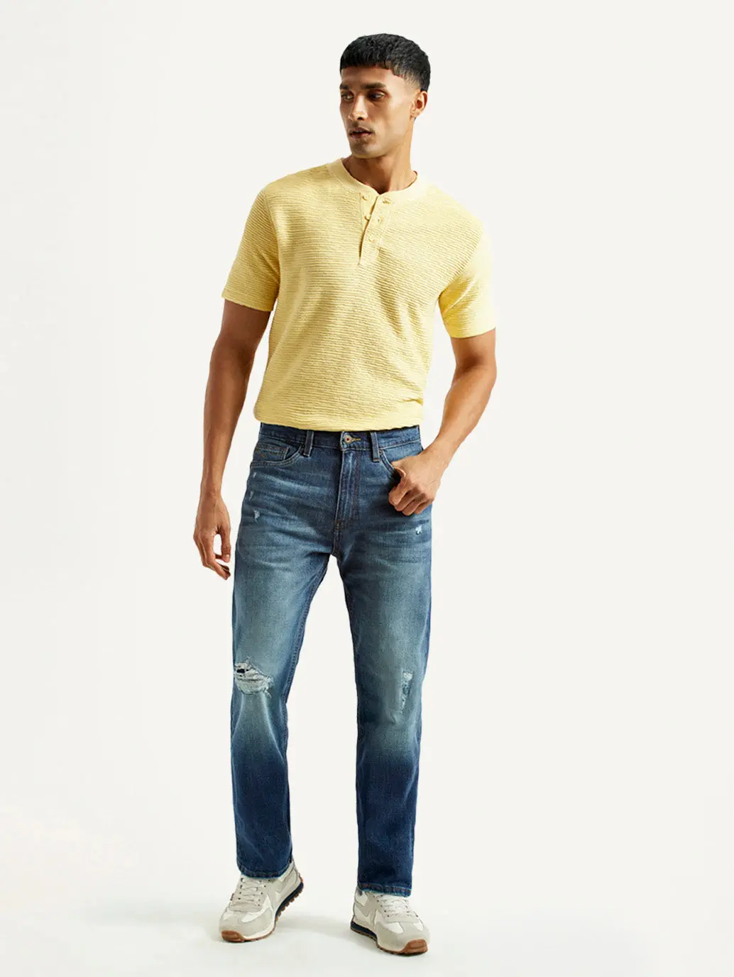 Men's 505 Blue Straight Fit Mid Rise Jeans 2