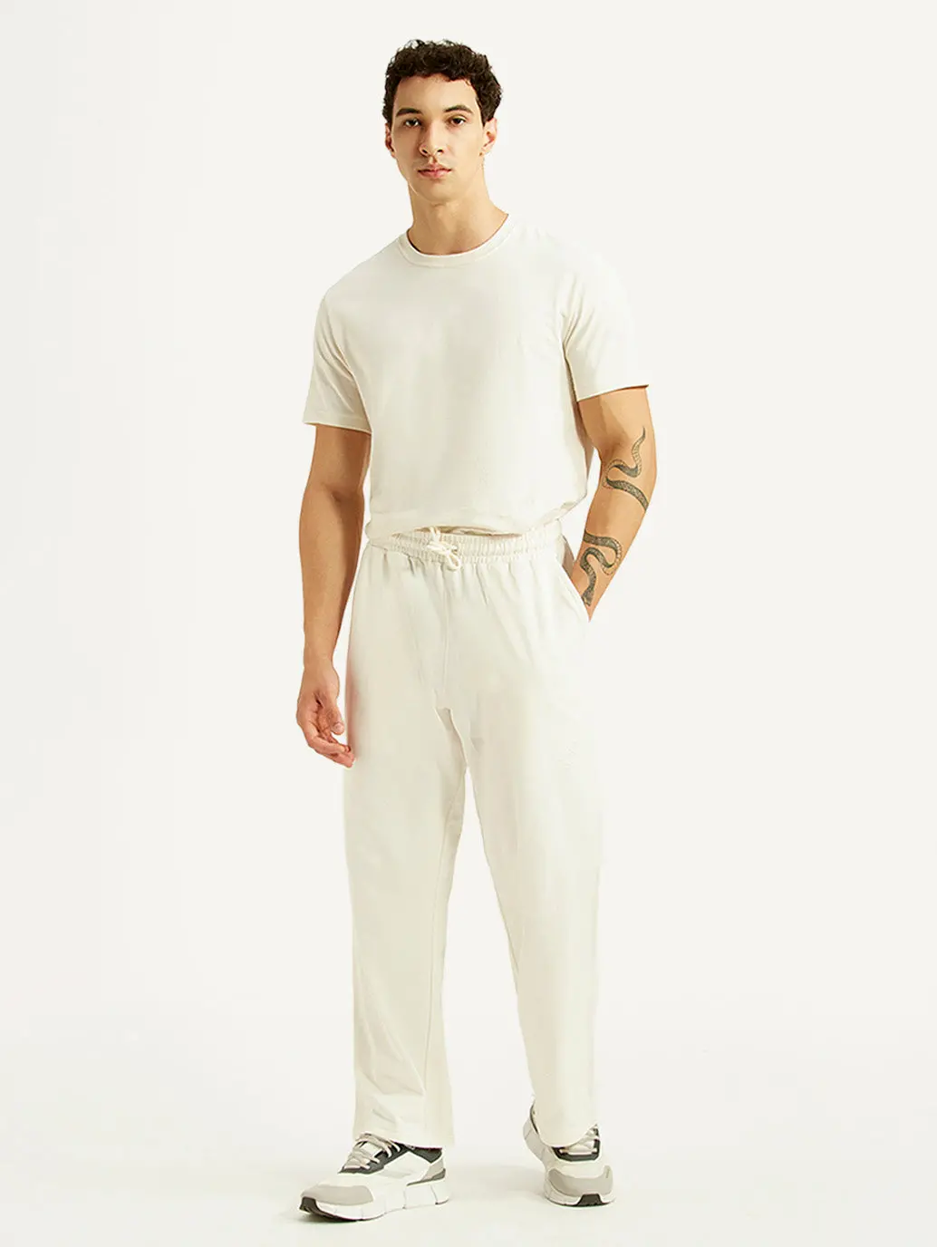 Men's Off White Regular Fit Joggers 1