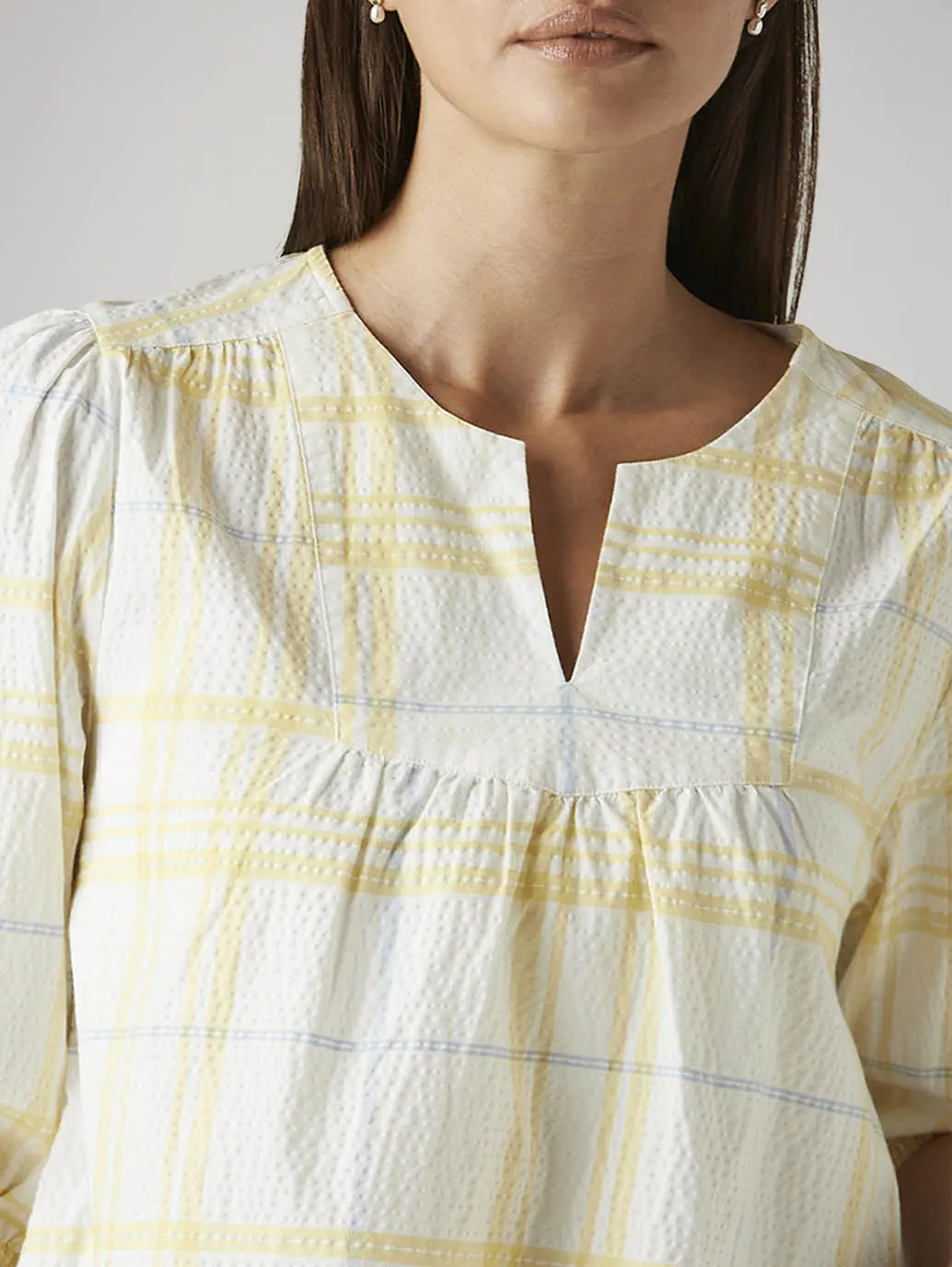 Women's Checkered White V-Neck Top 4