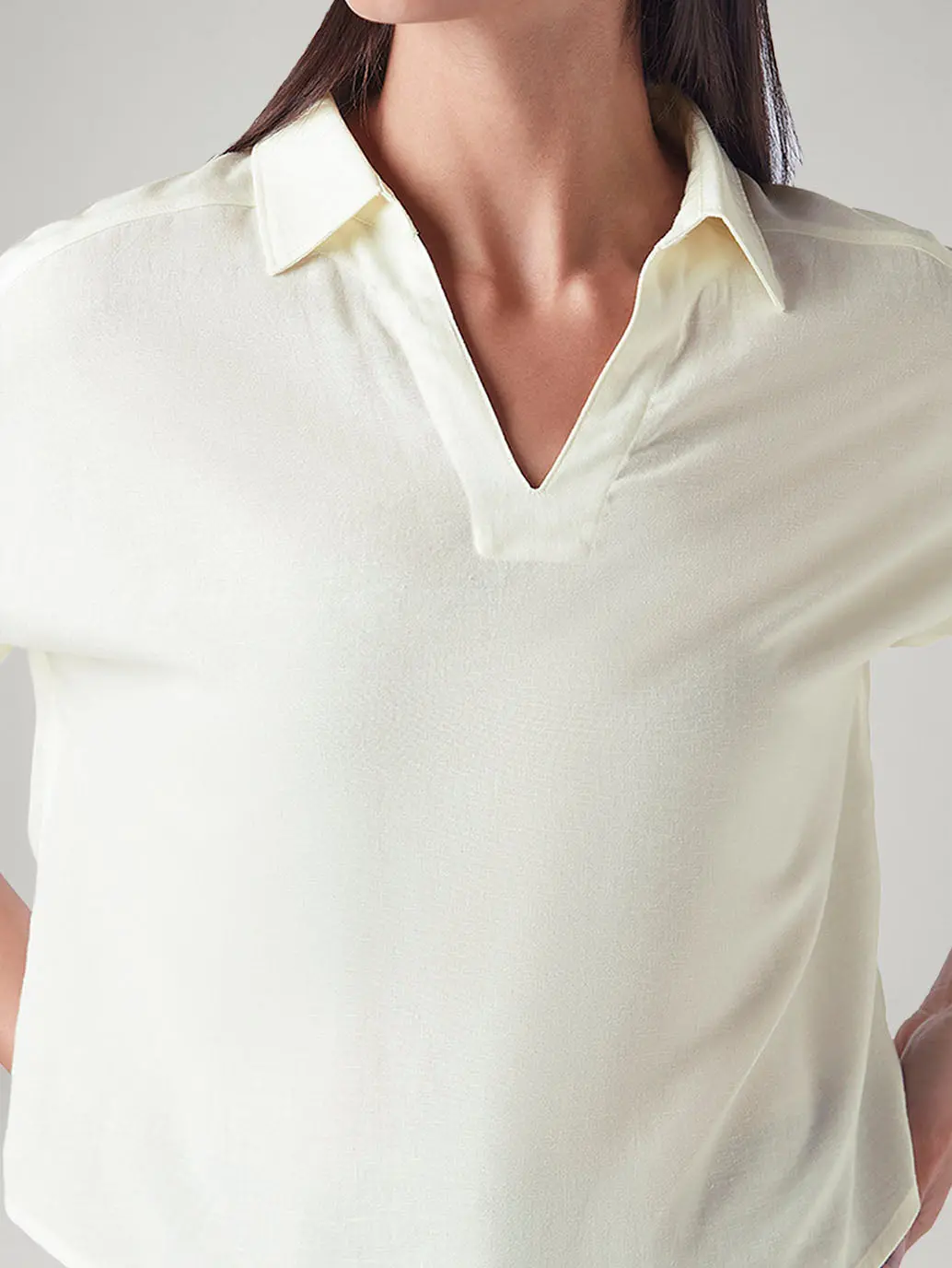 Women's Solid Relaxed Fit Linen Top 4