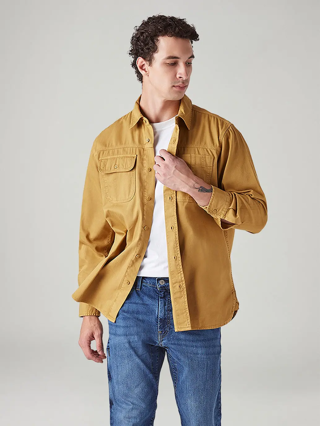 Men's Solid Relaxed Fit Commuter Shirt 1