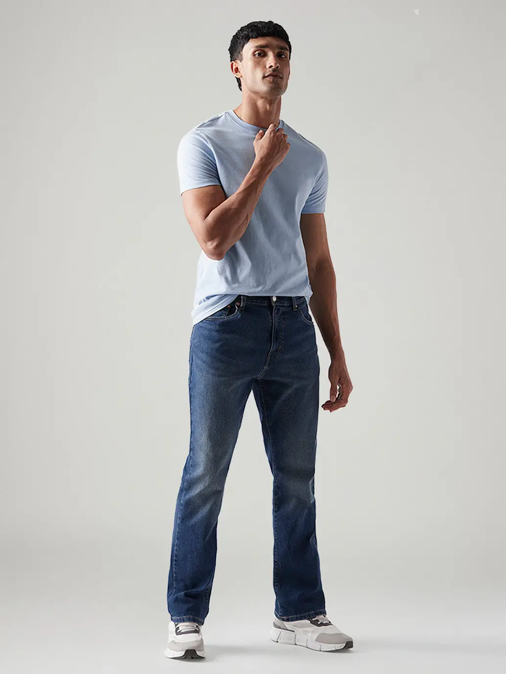 Men's 517 Dark Indigo Bootcut Fit Mid Rise Jeans 1