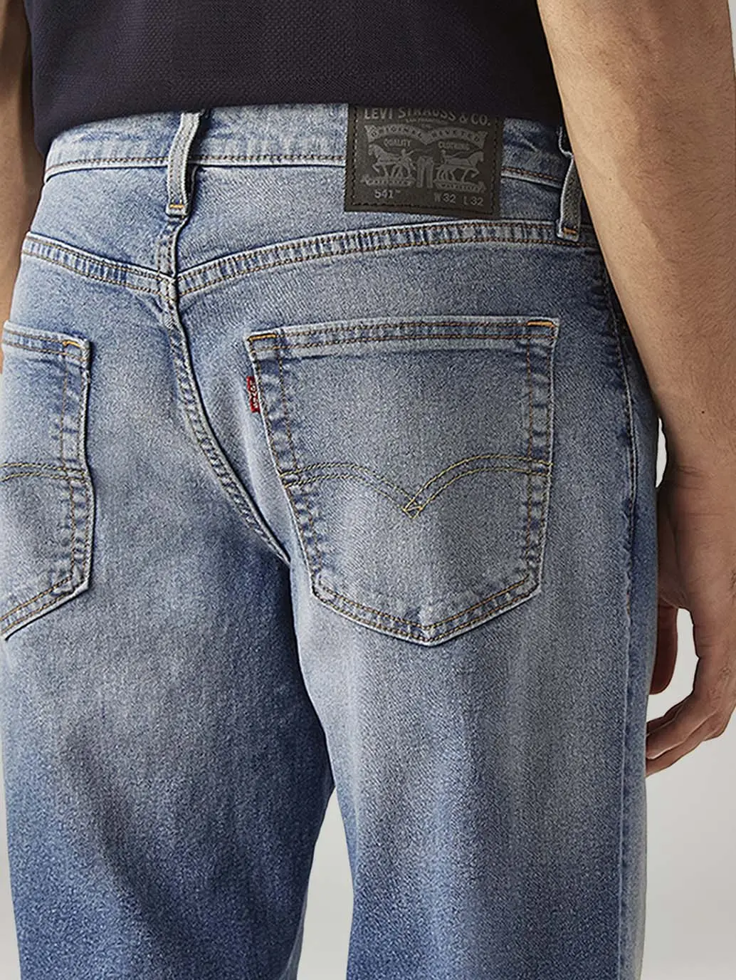 Men's 541 Blue Athletic Tapered Fit Mid Rise Commuter Jeans 5