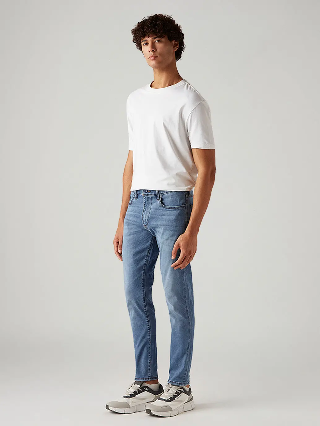 Men's 512 Light Blue Slim Tapered Fit Innovation Stretch Jeans 6