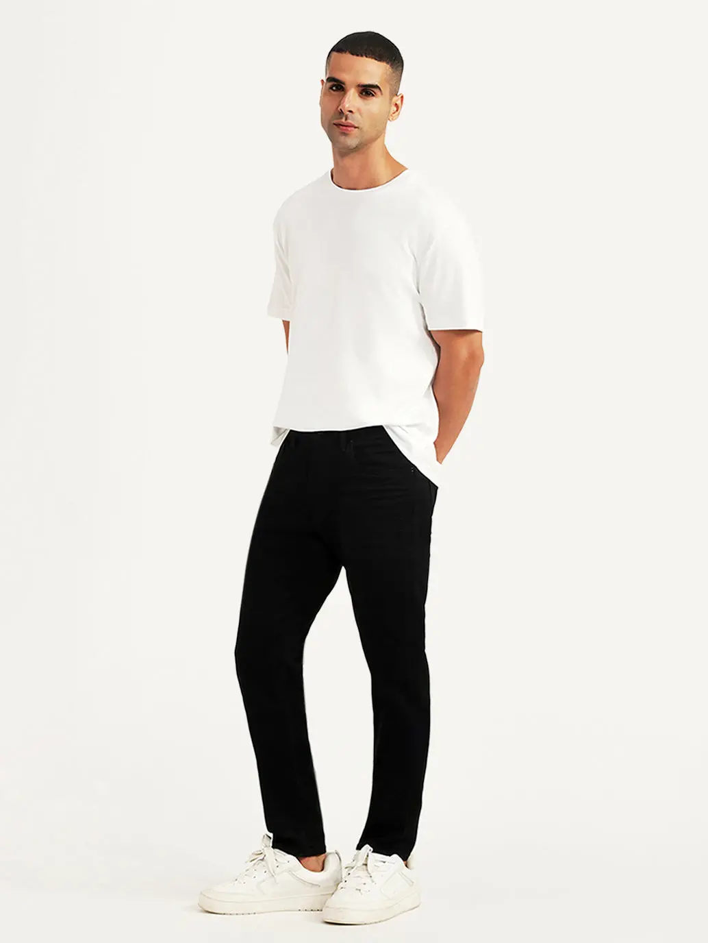 Men's Redloop 512 Black Slim Tapered Fit Mid Rise Jeans 1