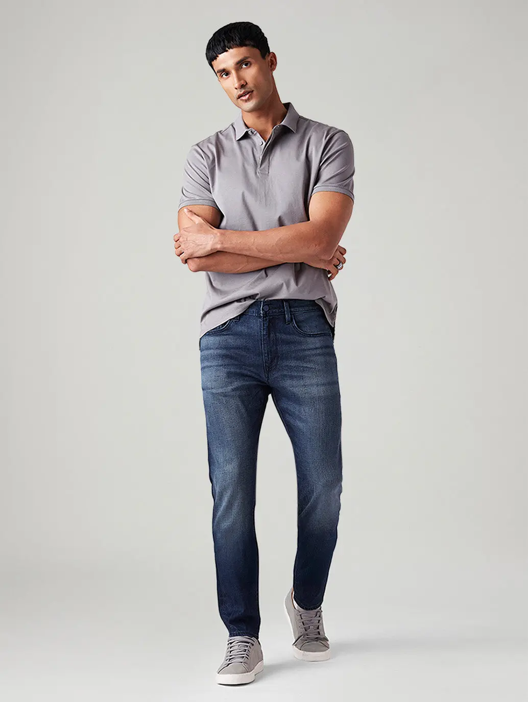 Men's 512 Dark-Blue Slim Tapered Fit Mid Rise Jeans 1