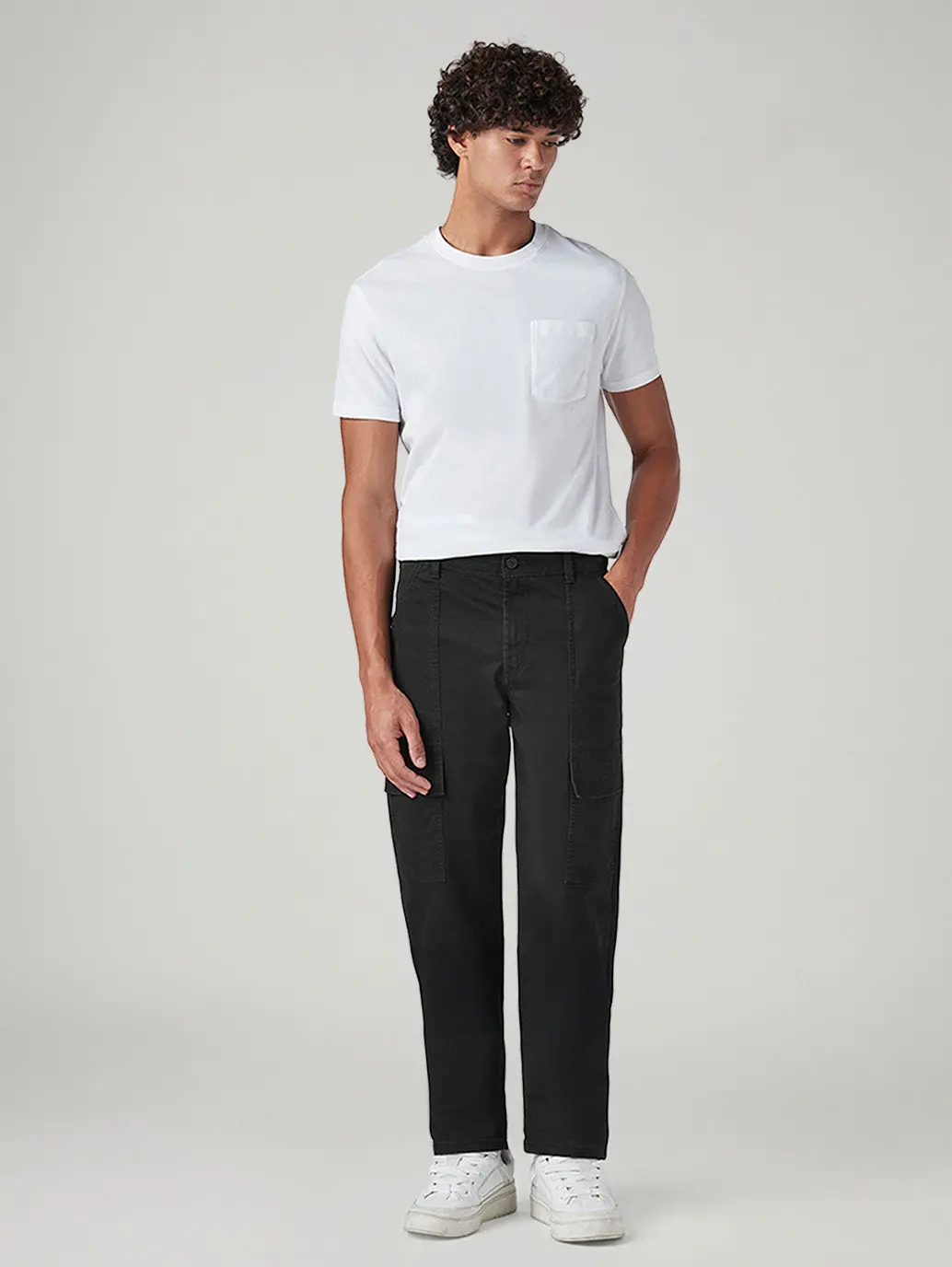 Men's Black Straight Fit Mid Rise Commuter Cargos 2