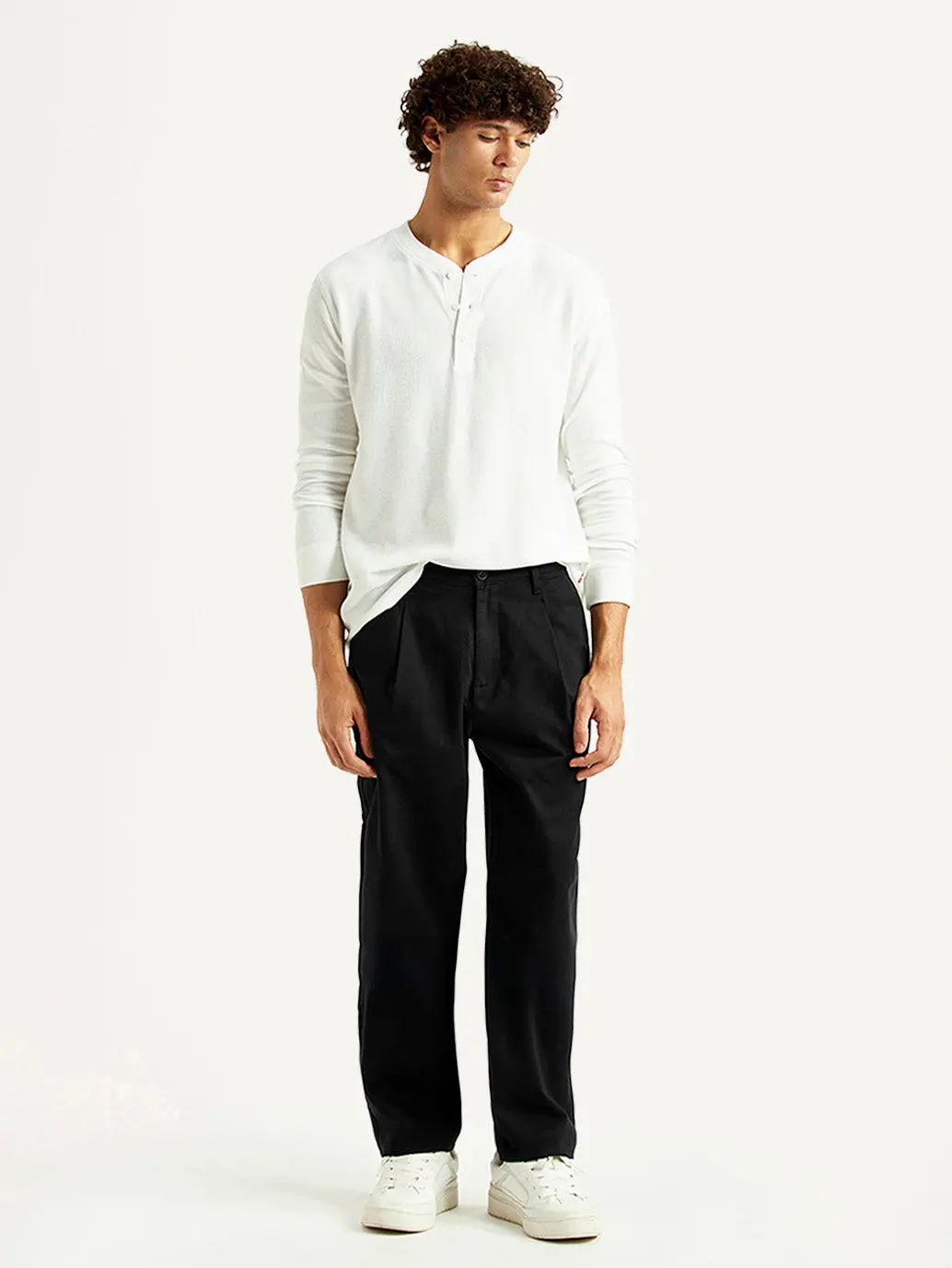 Men's 568 Black Loose Fit Mid Rise Chinos 1