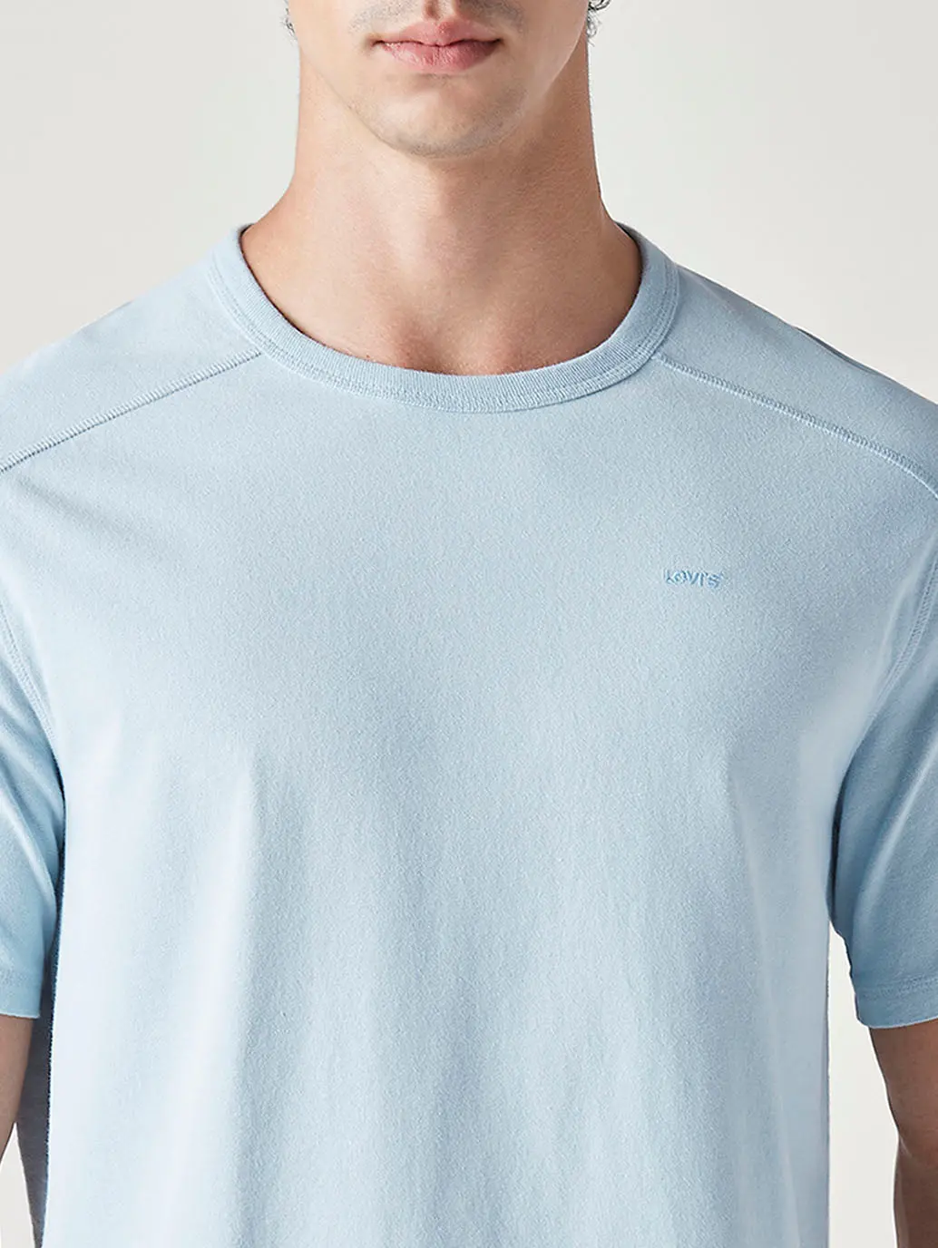Men's Solid Regular Fit Commuter T-Shirt 4
