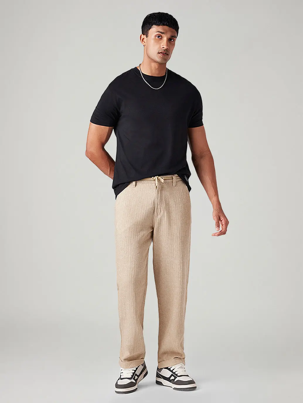Men's Beige Loose Straight Fit Mid Rise Linen Chinos 1