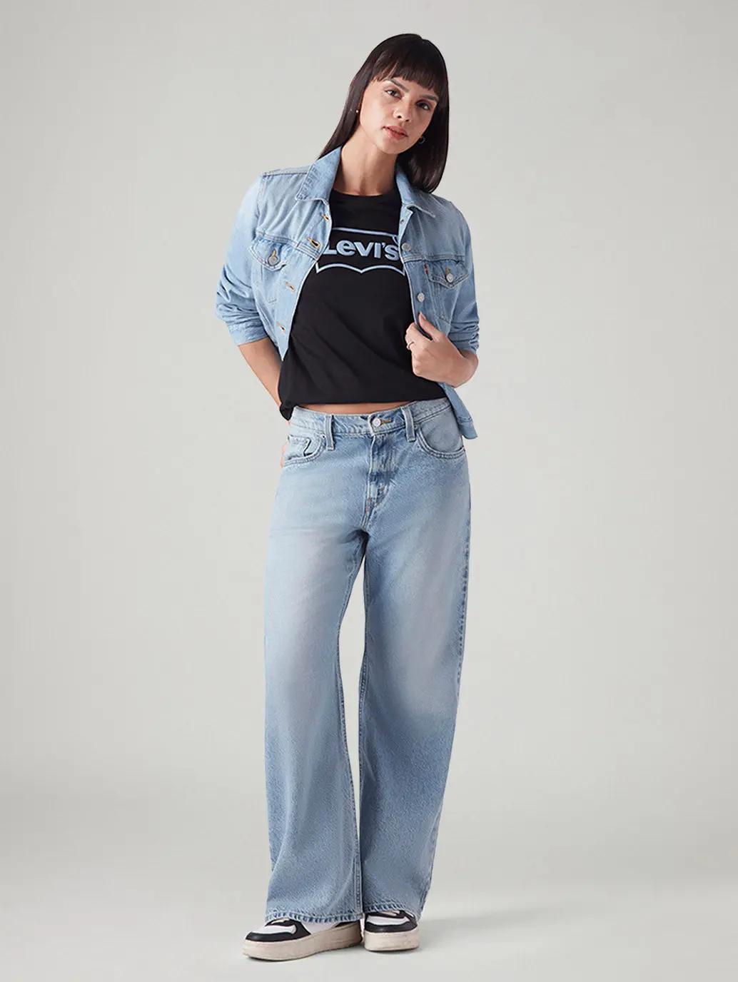 Women's Light Blue Loose Bootcut Fit High Rise Jeans 1