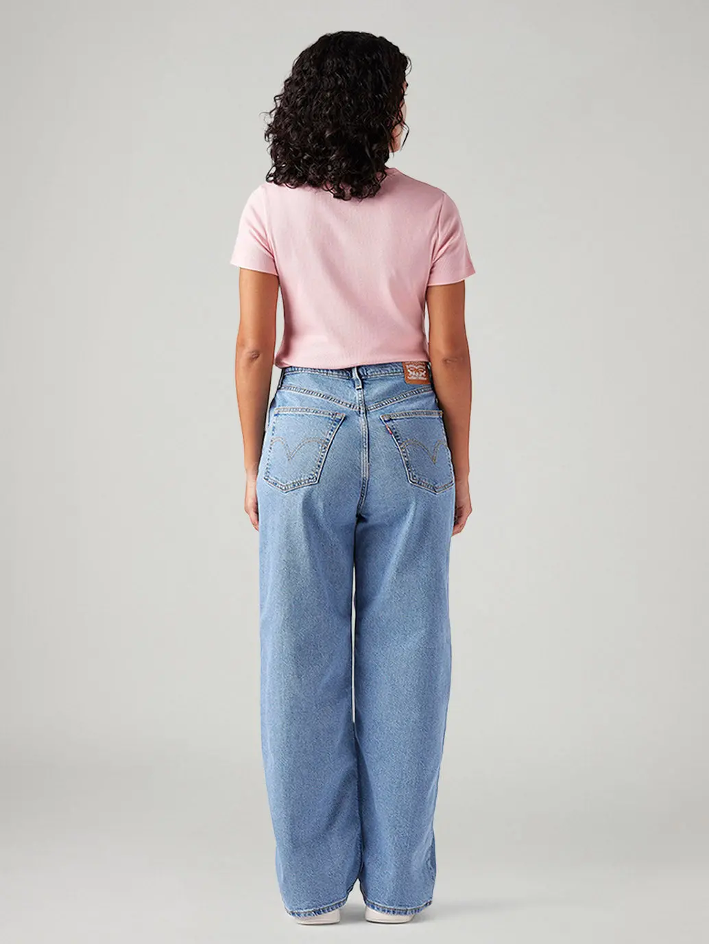 Women's Light Blue Loose Fit High Rise Jeans 3