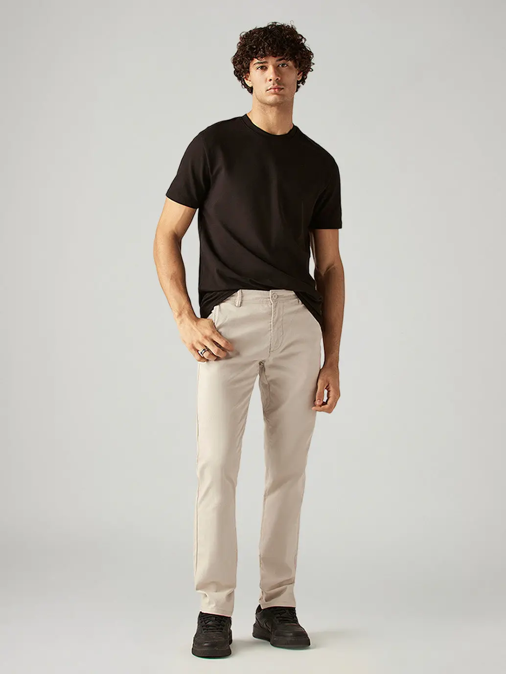 Men's 511 Beige Slim Fit Mid Rise Chinos 1